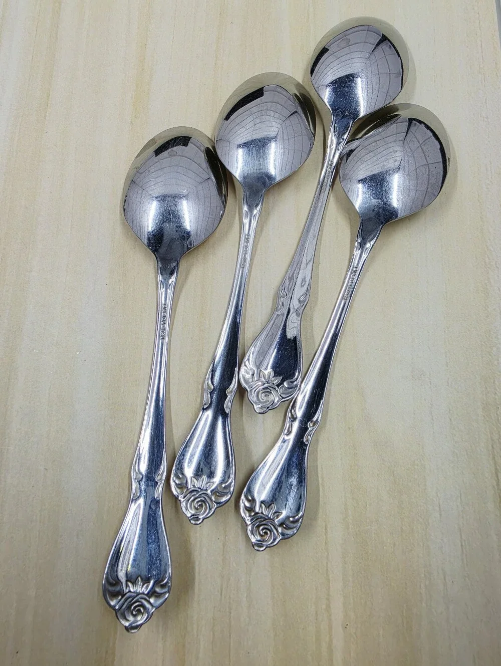 Oneida Arbor Rose True Rose Stainless Steel Flatware Set Of 18